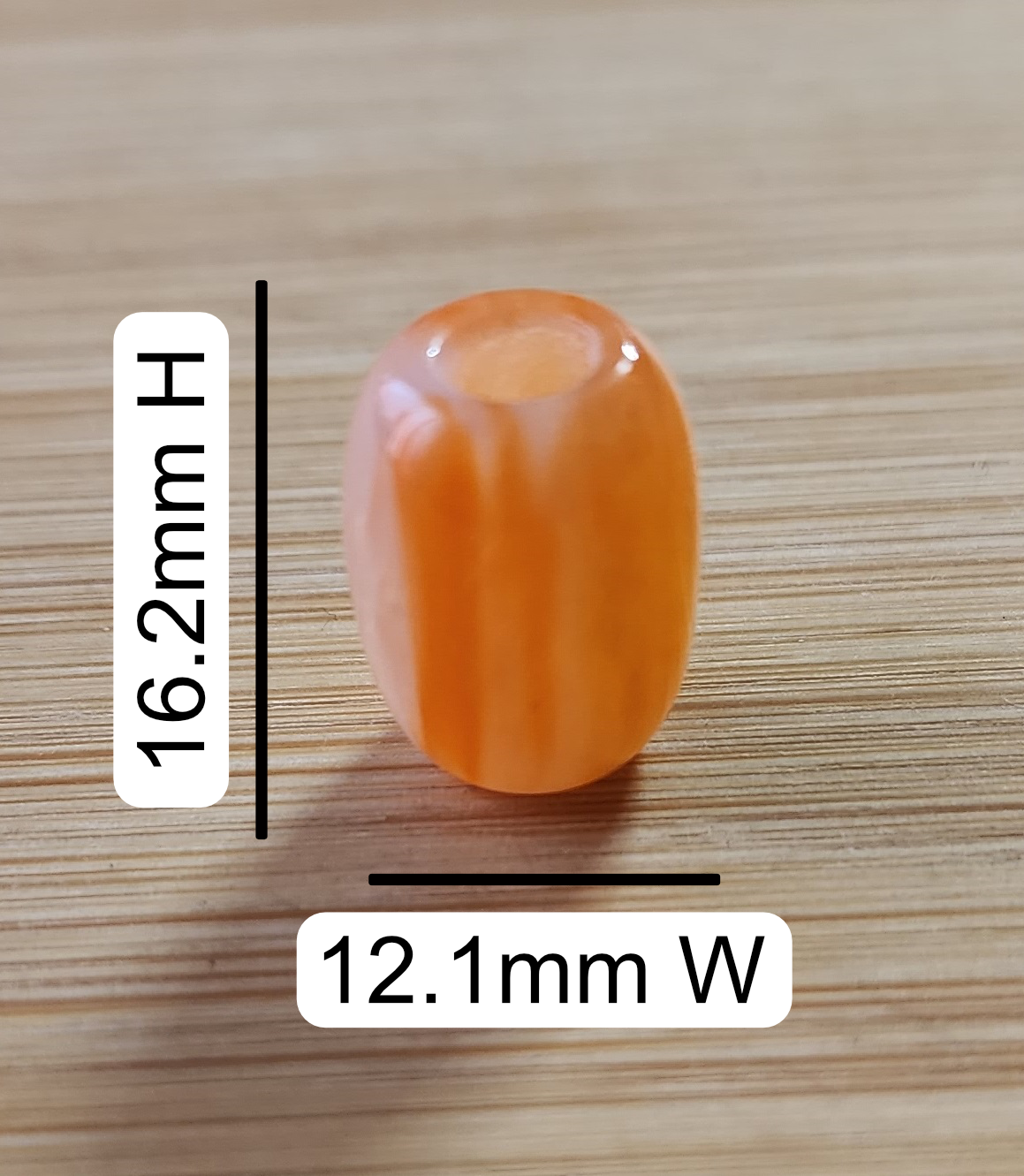 15 Orange Barrel Resin Loc Bead