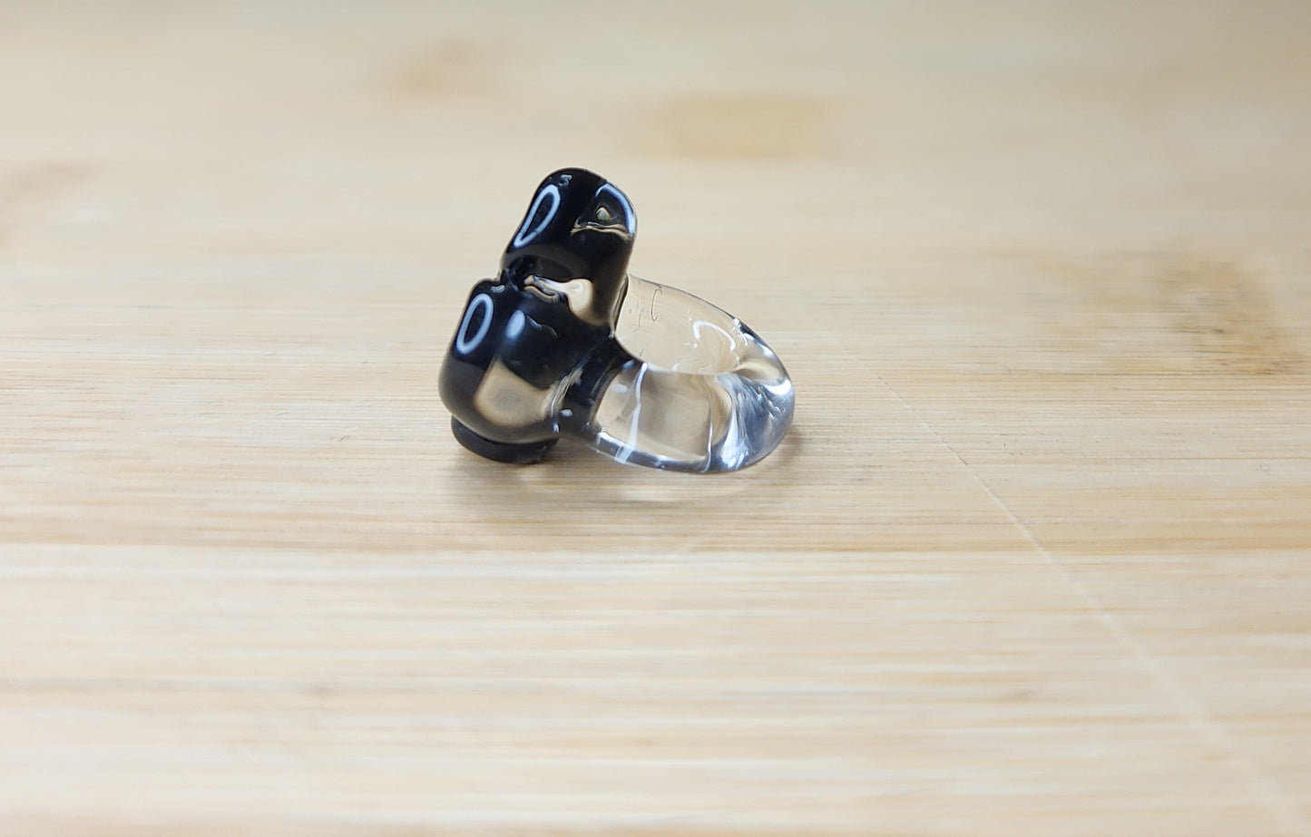 Club Glass Loc Bead